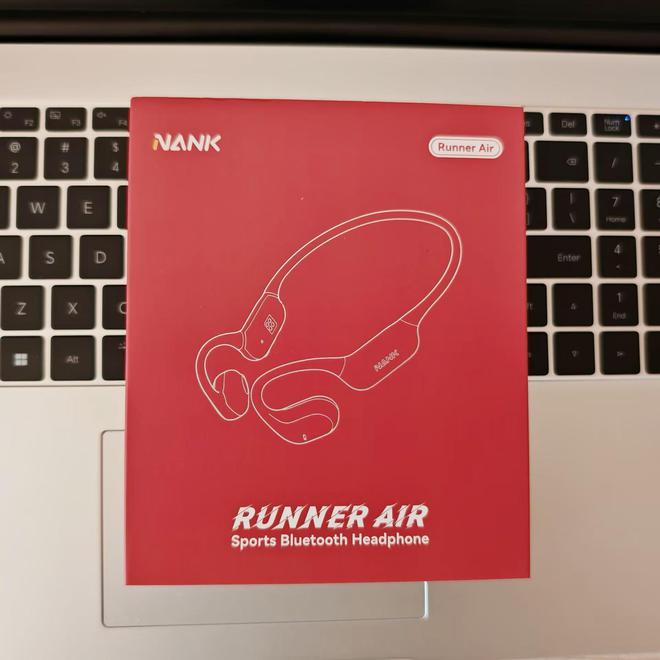南卡 Runner Air 耳机给你带来惊喜long8唯一网站享受好音质与舒适佩戴体验(图3)